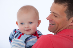 Les pères bénéficient aussi du congé parental